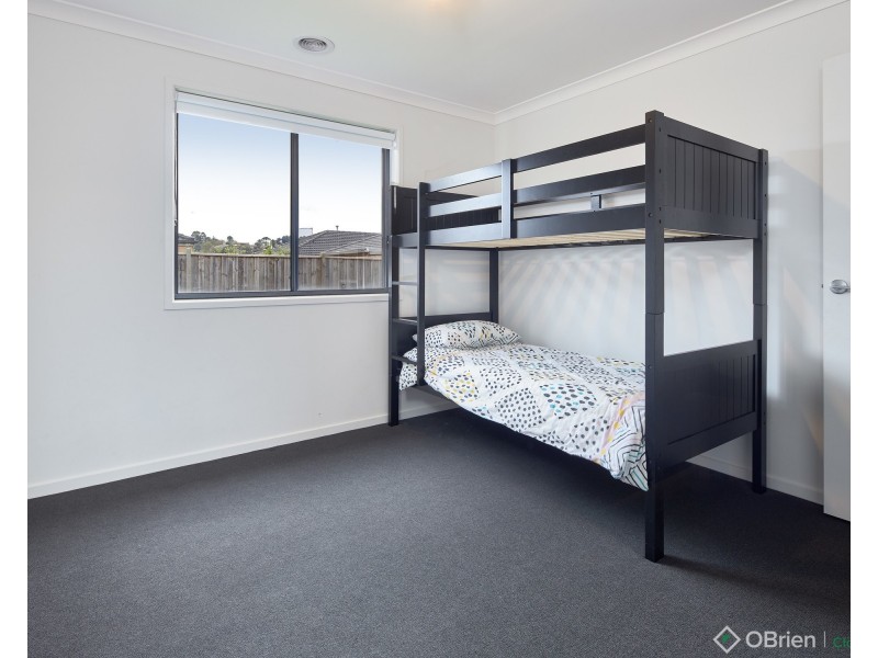 30 Meadowbrook Crescent, Warragul VIC 3820