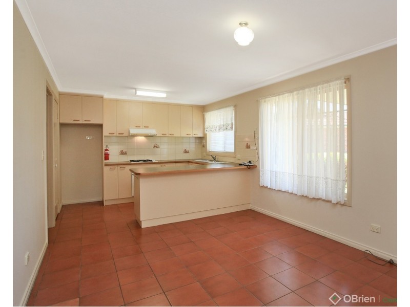 1/19 Janette Close, Warragul VIC 3820