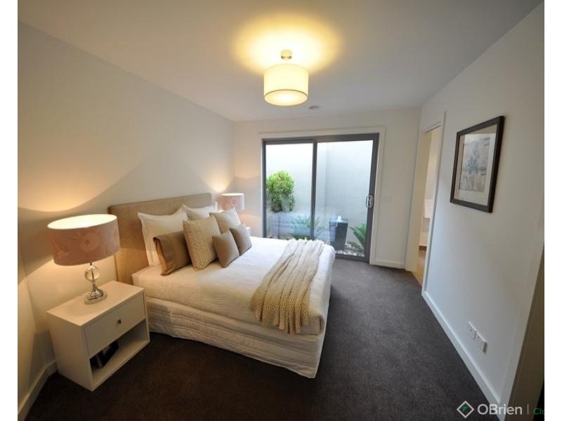 21 Caton Street, Warragul VIC 3820