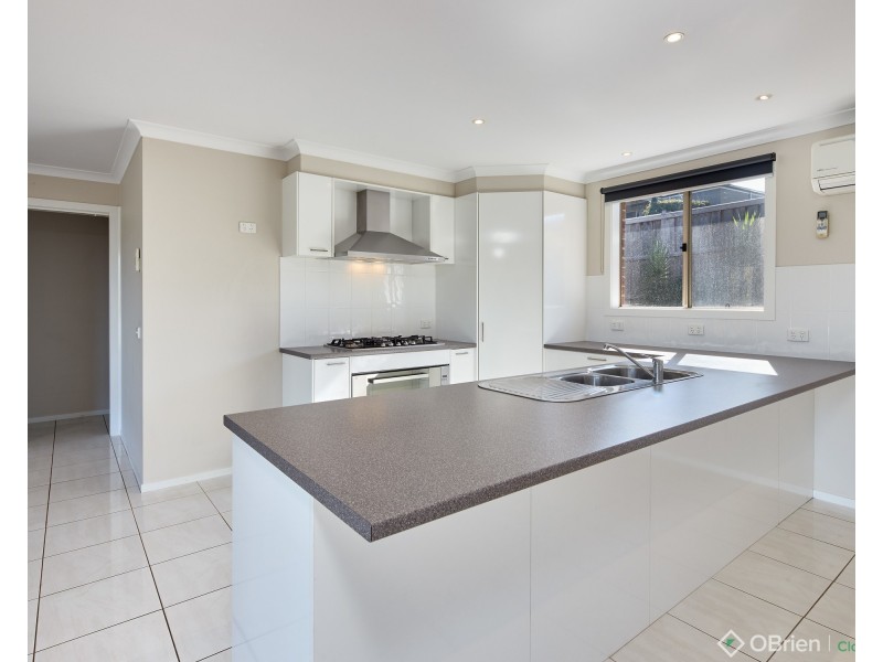 20 Monica Drive, Drouin VIC 3818