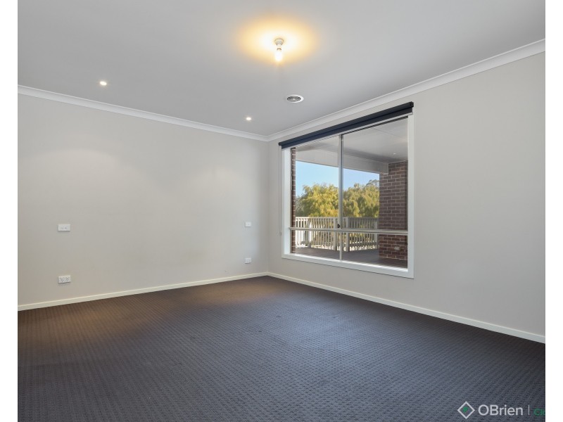 20 Monica Drive, Drouin VIC 3818