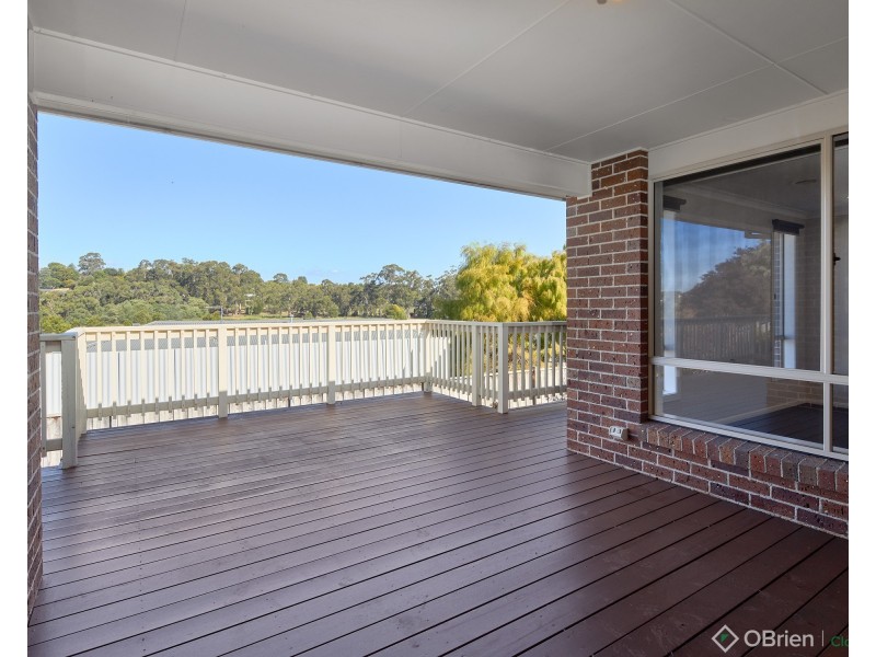 20 Monica Drive, Drouin VIC 3818