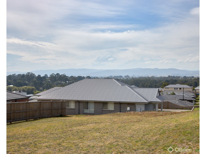 17 Silvertown Road, Drouin VIC 3818