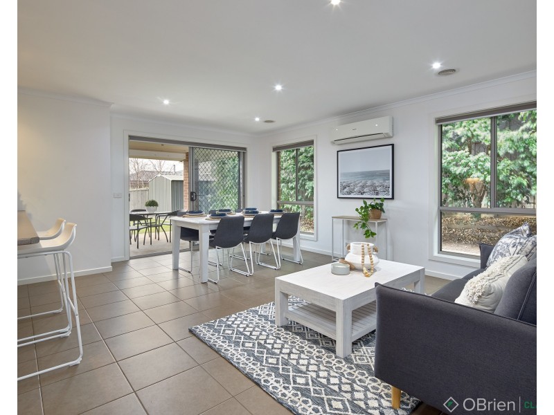 6 Empire Avenue, Drouin VIC 3818