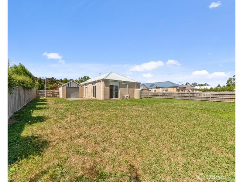29 Clifford Drive, Drouin VIC 3818