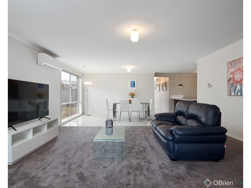 21 Skipton Street, Drouin VIC 3818