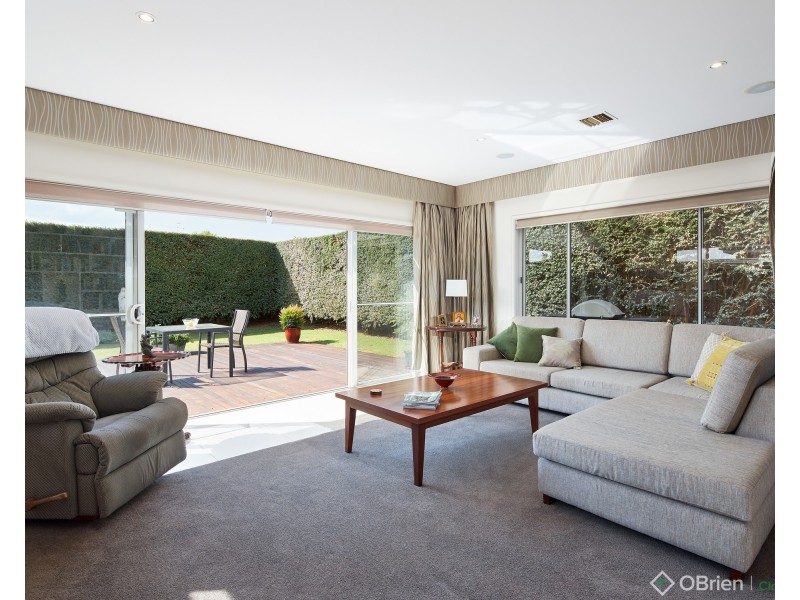 13A Clifford Street, Warragul VIC 3820