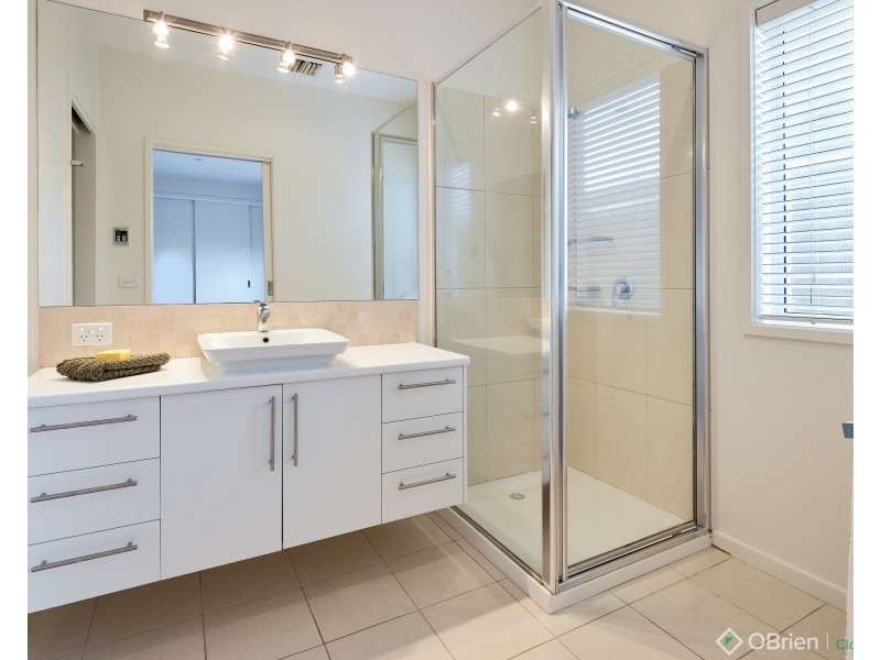 13A Clifford Street, Warragul VIC 3820