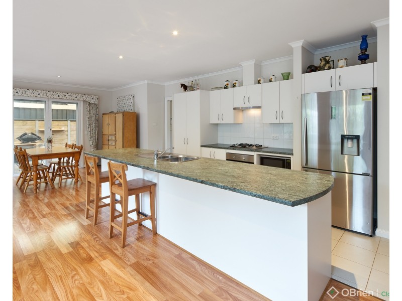 7/34 Longwarry Road, Drouin VIC 3818