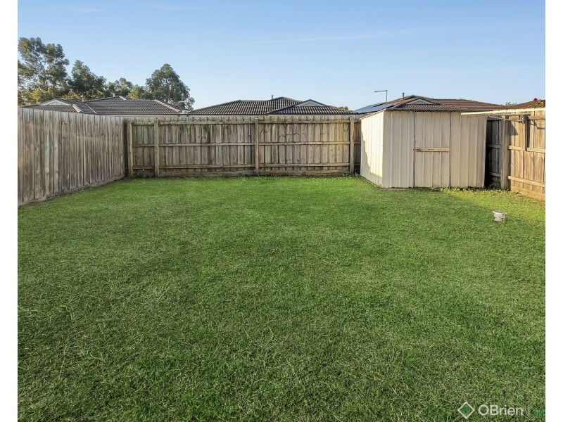 17 Shakespeare Court, Drouin VIC 3818