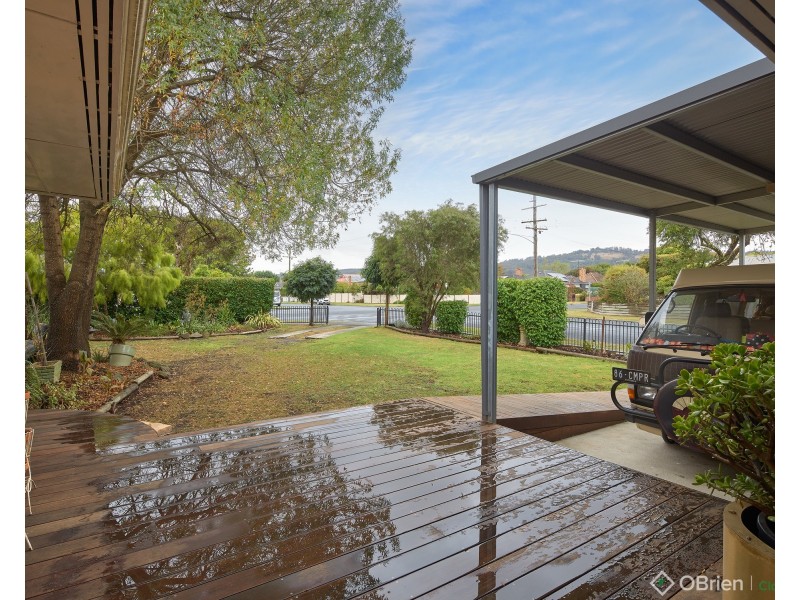 26 Kitchener Street, Trafalgar VIC 3824