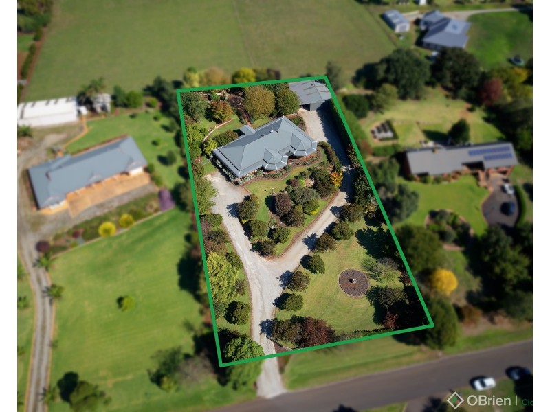 2A Greenland Drive, Drouin VIC 3818