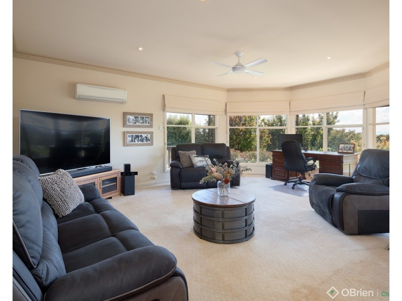 2A Greenland Drive, Drouin VIC 3818