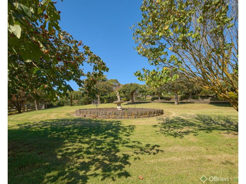 2A Greenland Drive, Drouin VIC 3818