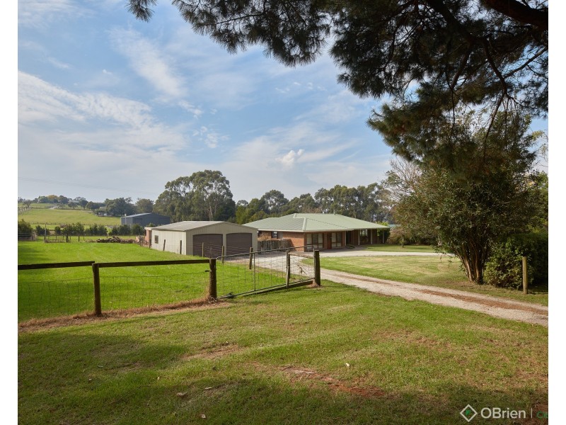 21 Dyall Road, Drouin VIC 3818