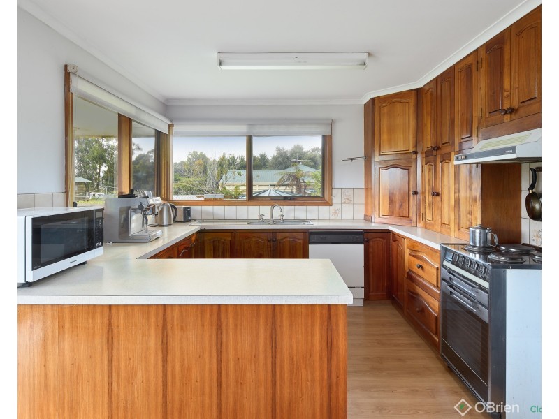 21 Dyall Road, Drouin VIC 3818