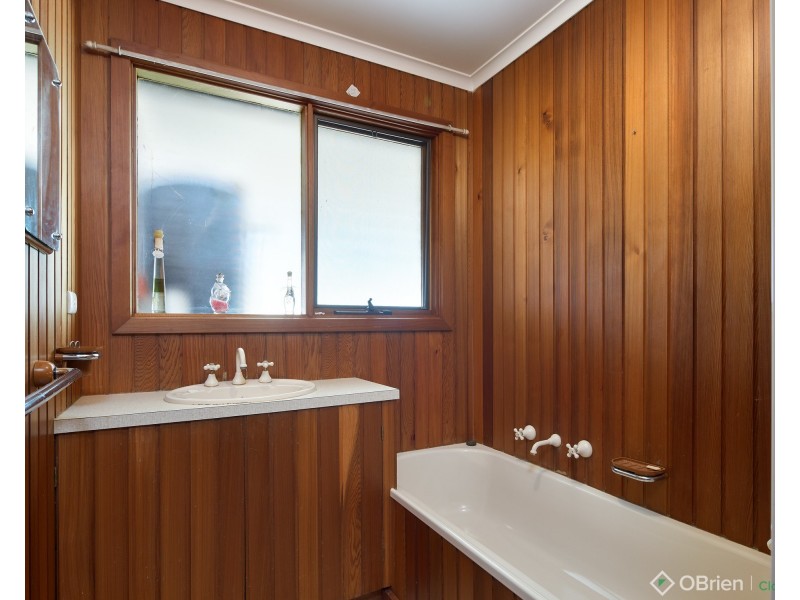 21 Dyall Road, Drouin VIC 3818
