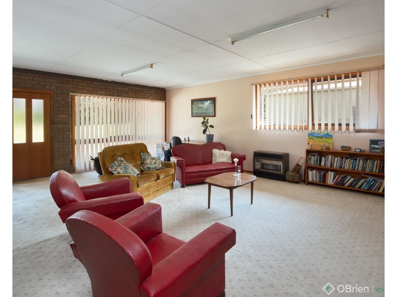 21 Dyall Road, Drouin VIC 3818