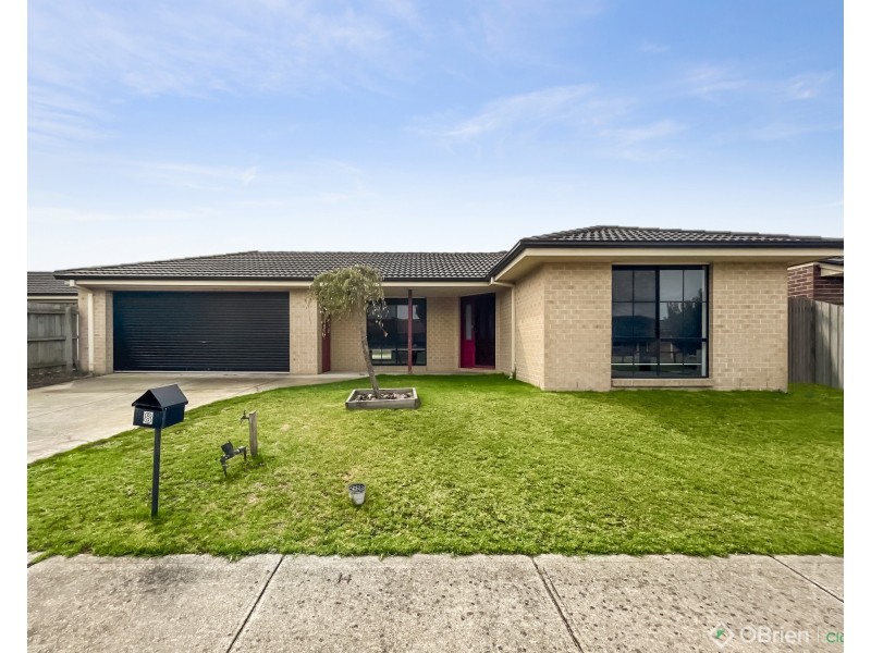 8 Barnes Way, Koo Wee Rup VIC 3981
