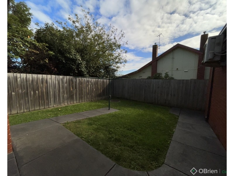 1a Neerim Street, Drouin VIC 3818