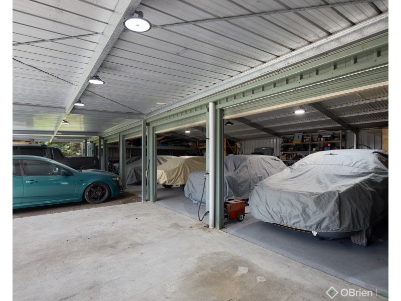 20 Fairway Drive, Drouin VIC 3818