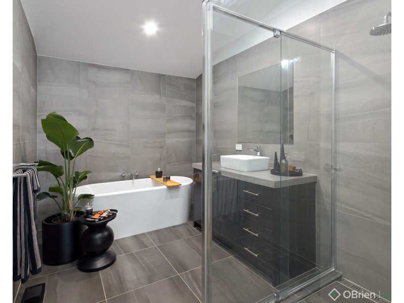 2 Bladen Street, Warragul VIC 3820