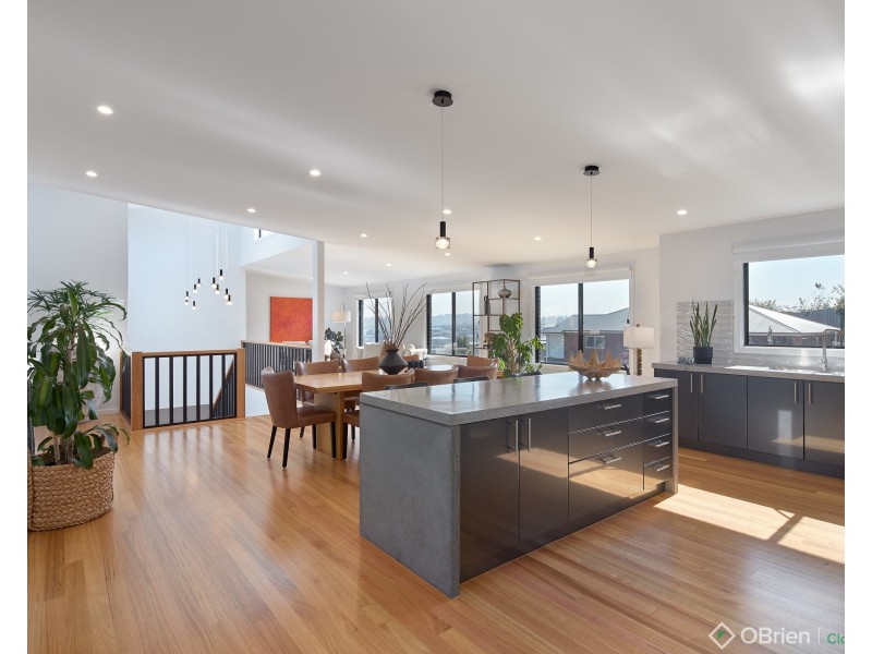 2 Bladen Street, Warragul VIC 3820