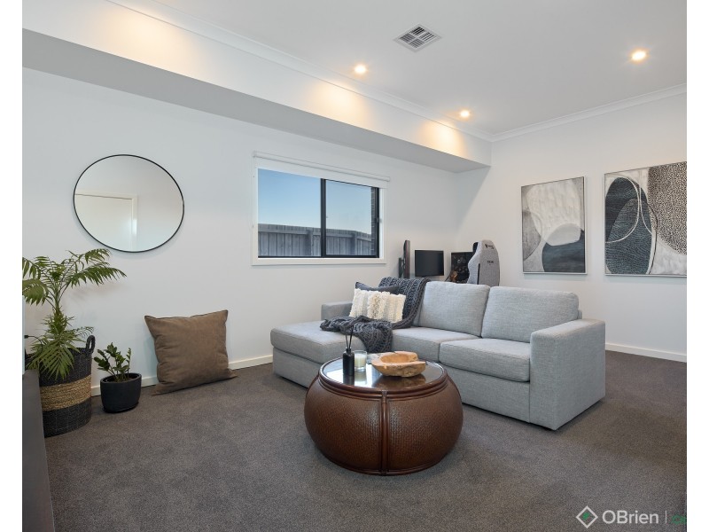 2 Bladen Street, Warragul VIC 3820