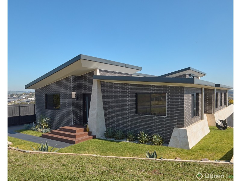 2 Bladen Street, Warragul VIC 3820