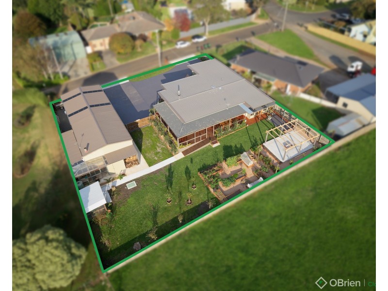 15-17 Beverley Street, Drouin East VIC 3818