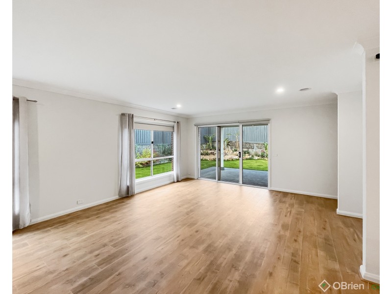 97 Willandra Circuit, Warragul VIC 3820