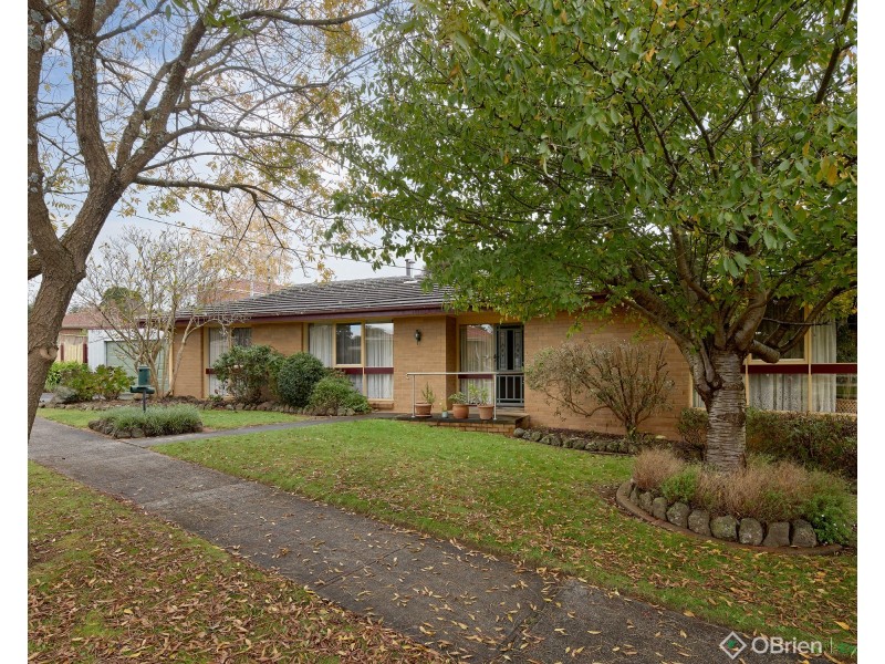 9 Boronia Street, Warragul VIC 3820