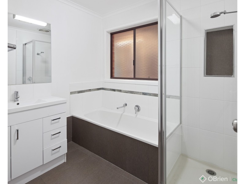 12 Castlefield Court, Warragul VIC 3820