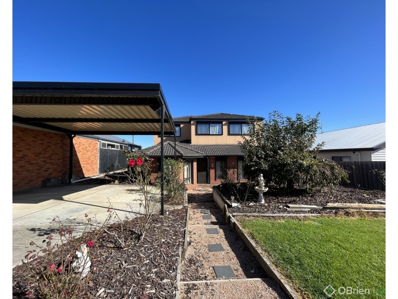 5 Hatfield Drive, Drouin VIC 3818