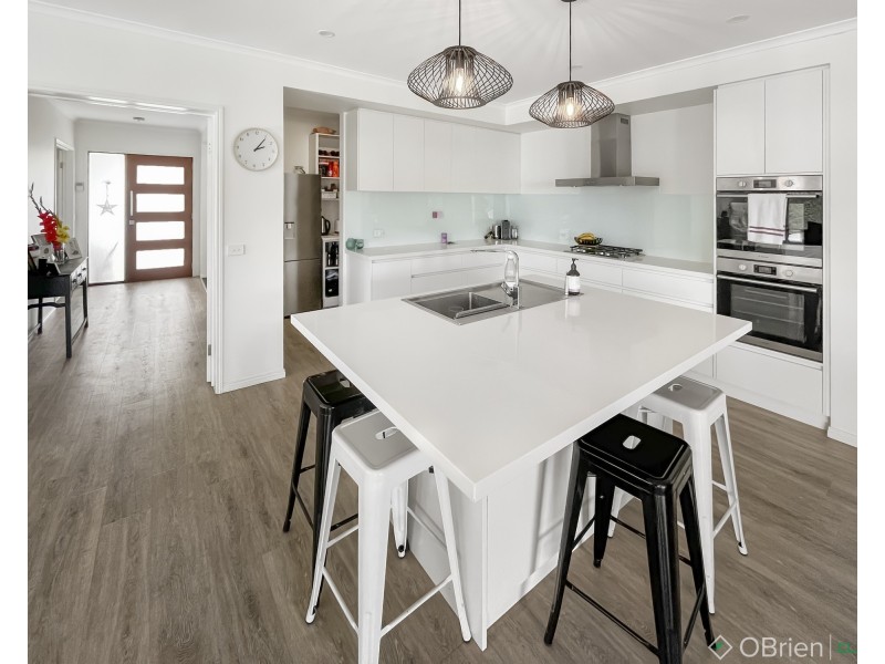 1 Henry Court, Warragul VIC 3820