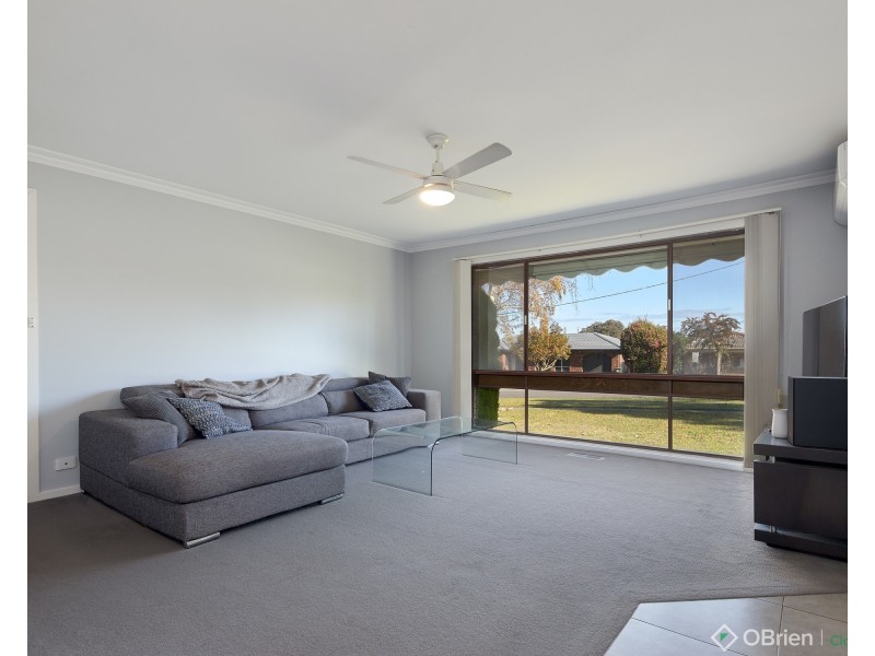 12 Moe Street, Drouin VIC 3818
