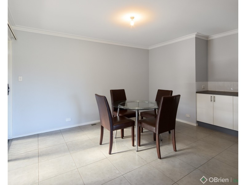 12 Moe Street, Drouin VIC 3818