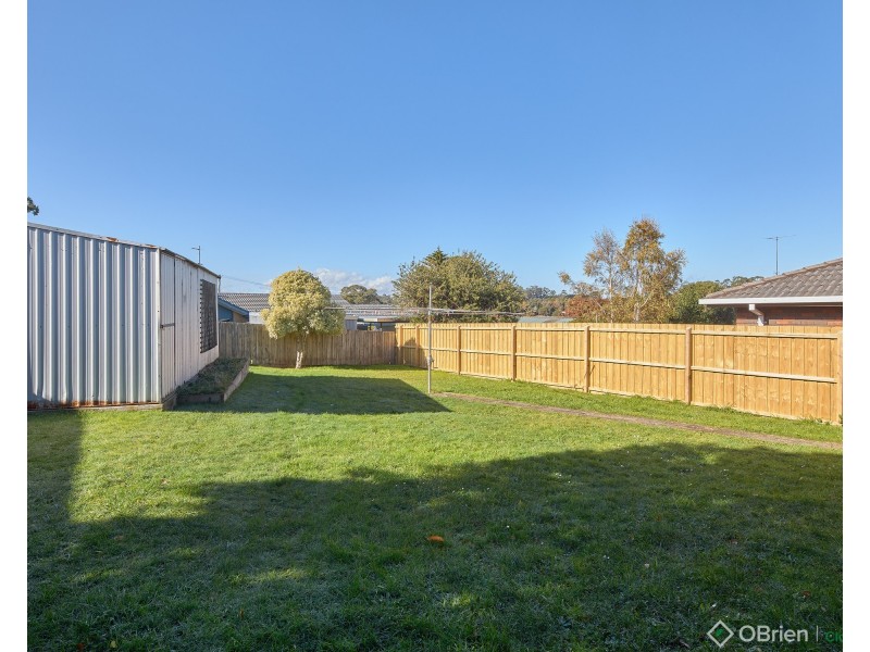 12 Moe Street, Drouin VIC 3818