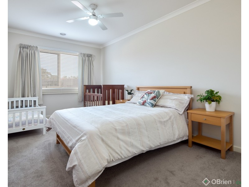 48 Walker Drive, Drouin VIC 3818