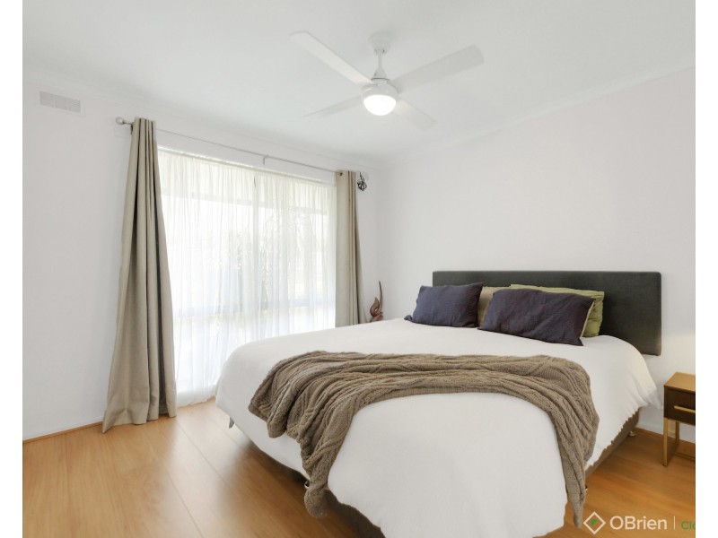1/4 Nobel Street, Warragul VIC 3820