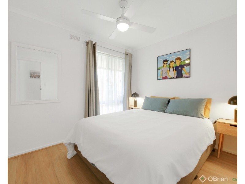 1/4 Nobel Street, Warragul VIC 3820