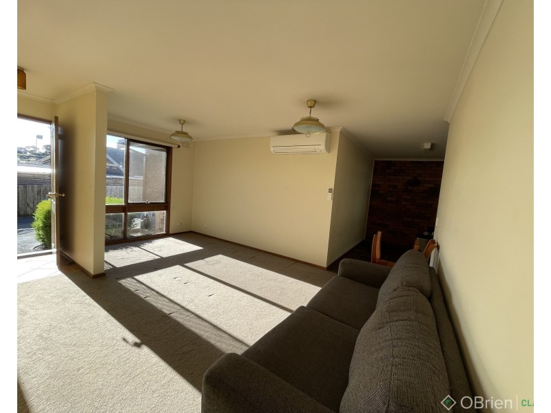 1/1A Archibald Crescent, Warragul VIC 3820