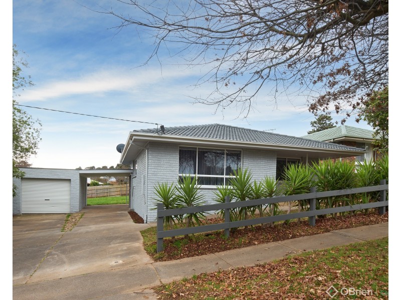 21 Lampard Road, Drouin VIC 3818