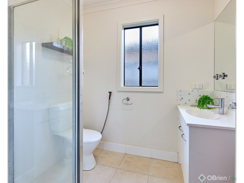 9 Park View Road, Drouin VIC 3818