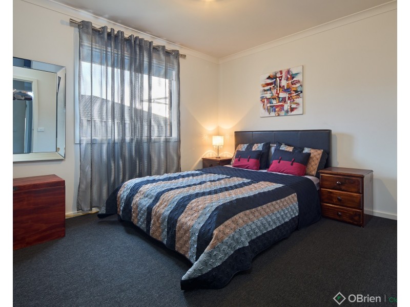 9 Park View Road, Drouin VIC 3818