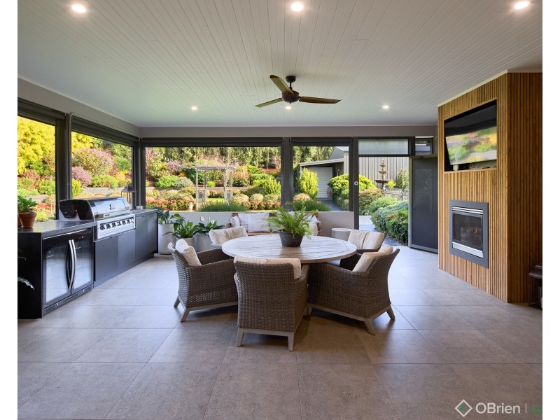 107 Hopetoun Road, Drouin VIC 3818