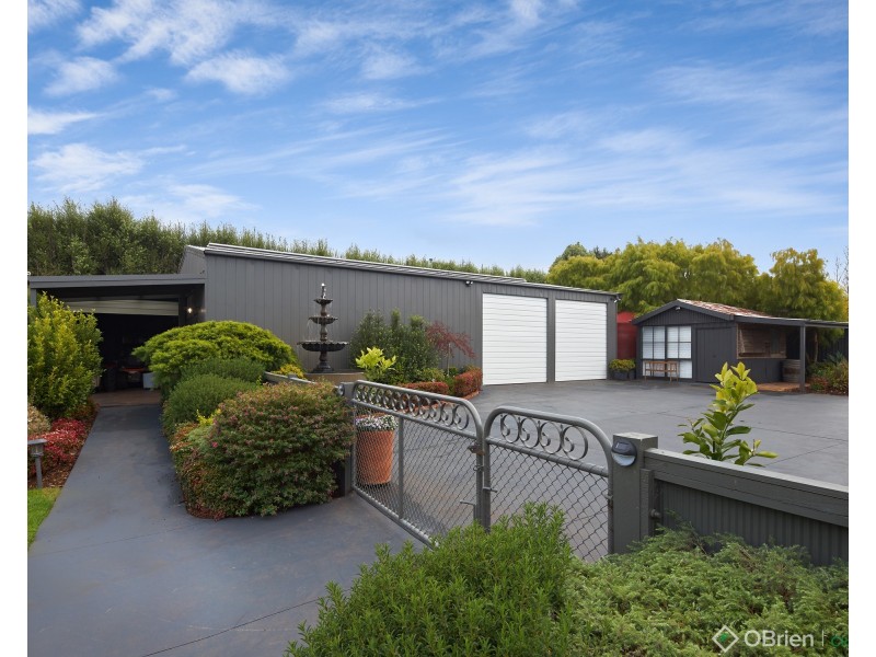 107 Hopetoun Road, Drouin VIC 3818