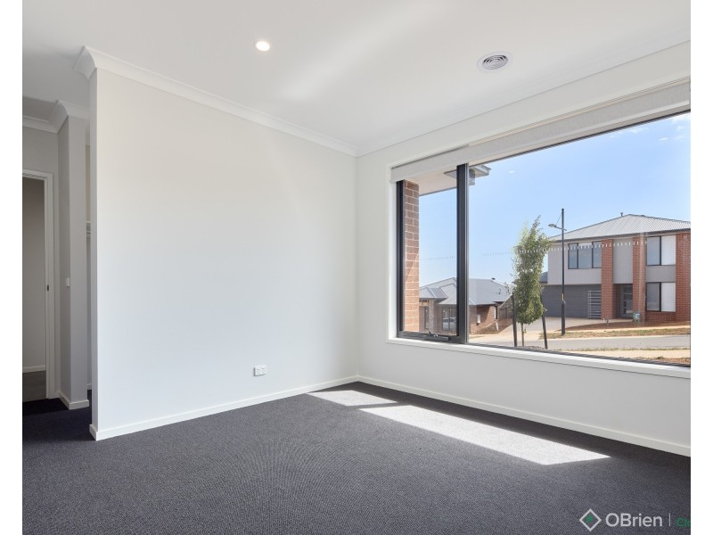 8 Plenty Drive, Warragul VIC 3820