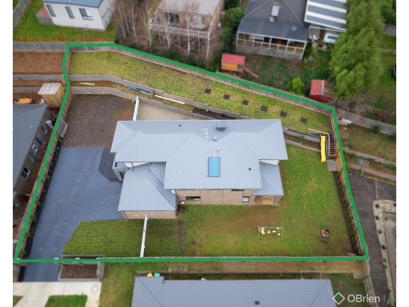33 Wakeful Crescent, Drouin VIC 3818