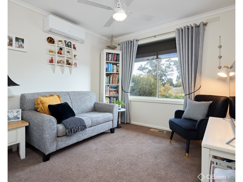 4 Lindsay Street, Drouin VIC 3818